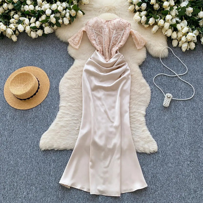 Vestido de trompeta elegante de satén con estampado para mujer