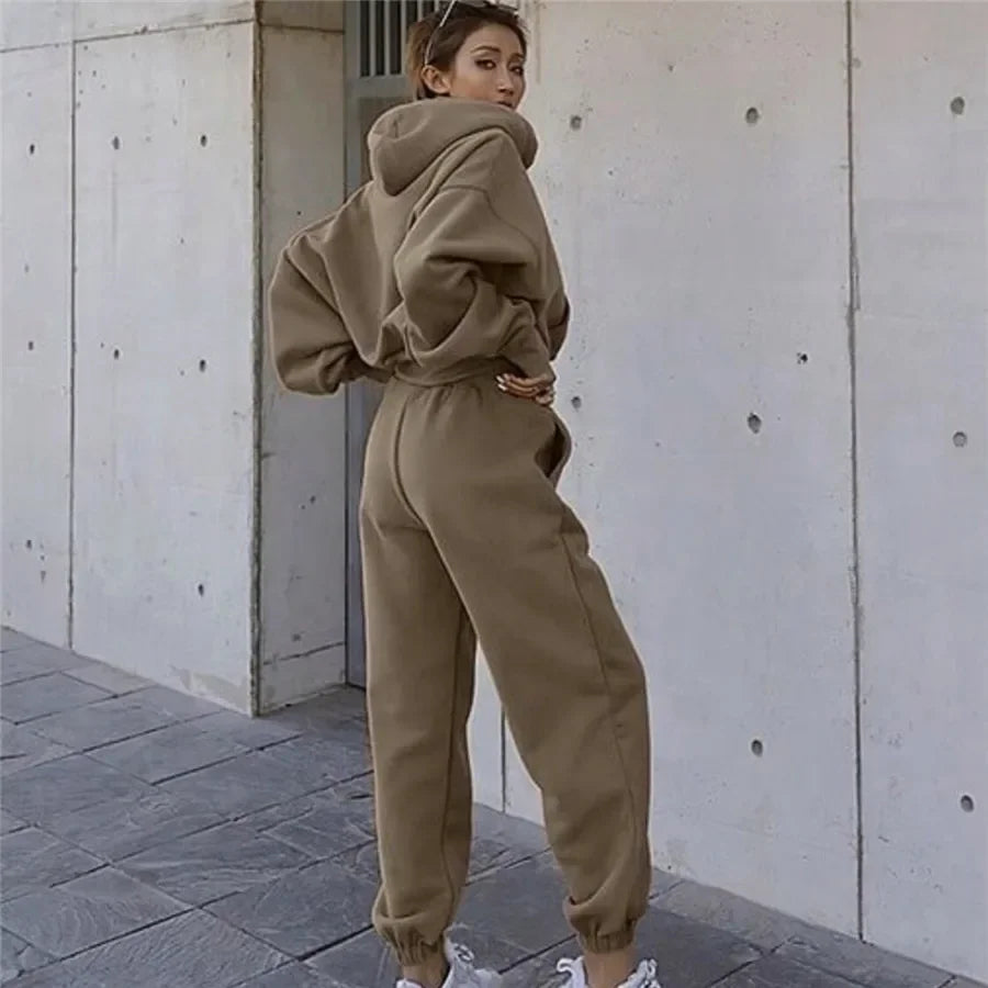 Conjunto deportivo de dos piezas para mujer