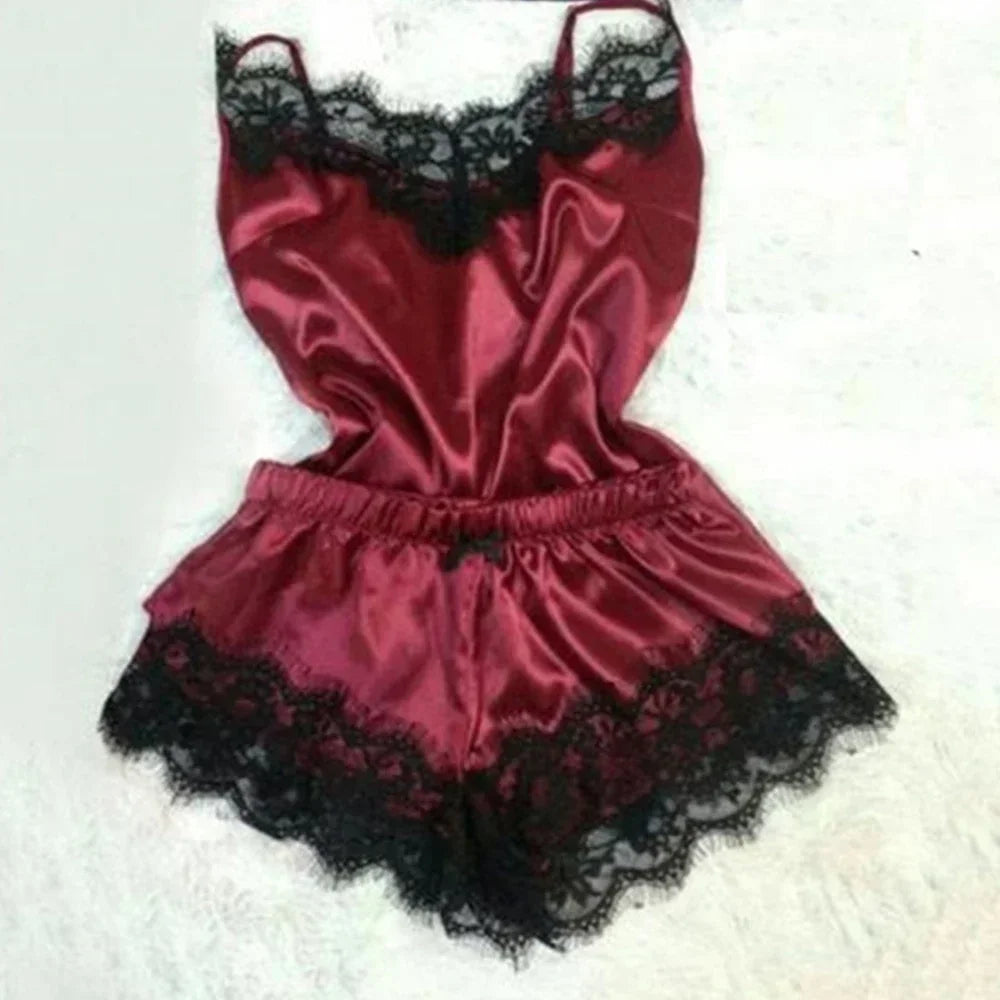 Pijama de lencería para mujer