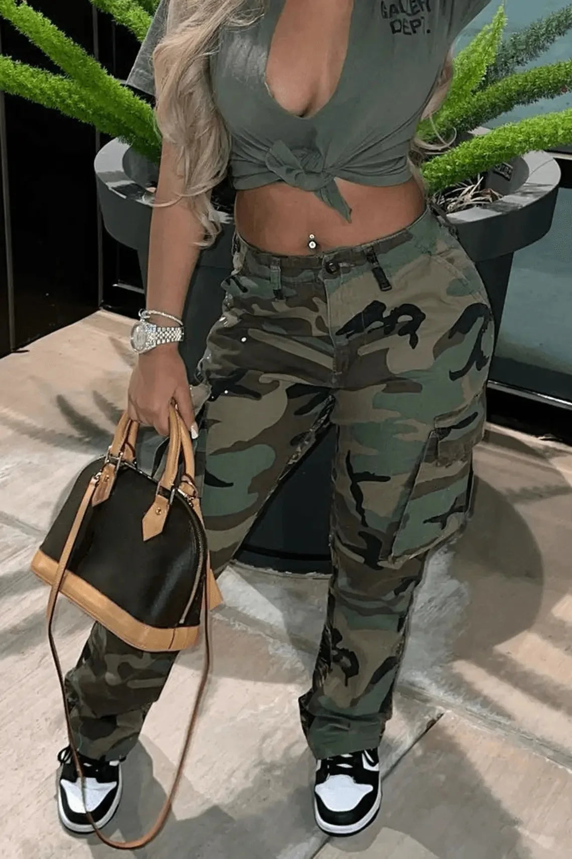 Pantalones cargo para mujer, estampado de camuflaje, rectos, elásticos, de cintura media, vintage, con múltiples bolsillos, largos